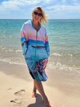 Load image into Gallery viewer, Adult Rottnest Hooded Towel - Rottnest